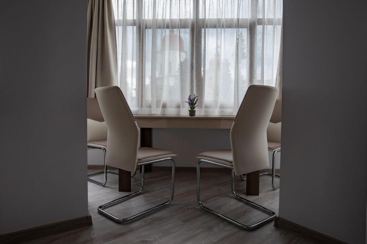 Apartament Natalia Tîrgu Ocna Buitenkant foto