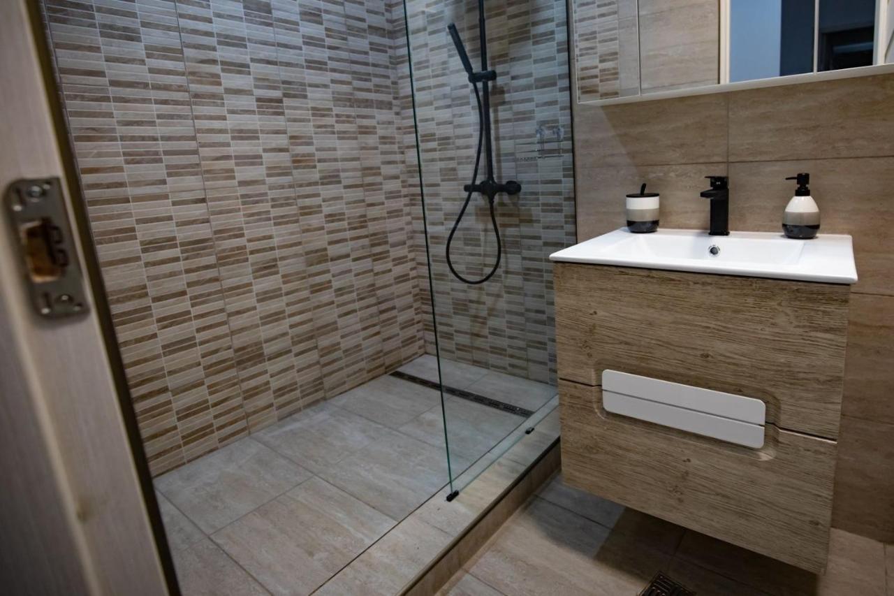 Apartament Natalia Tîrgu Ocna Buitenkant foto